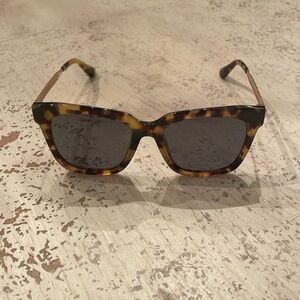 Diff Bella Polarized Sunglasses